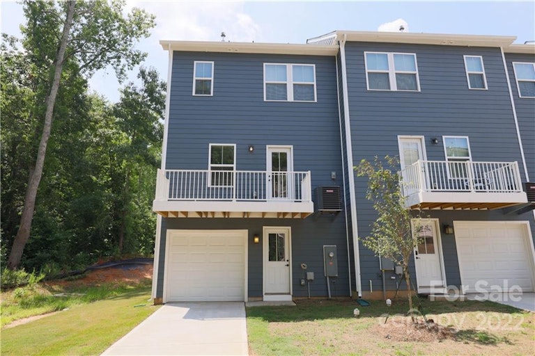 Photo 16 of 16 - 1156 Ashbury St, Charlotte, NC 28216