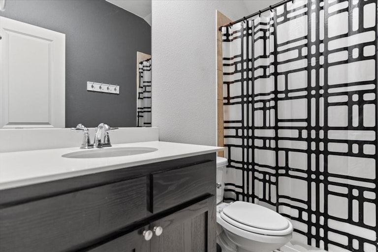 Photo 21 of 27 - 1504 Summit View Ln, Aubrey, TX 76227