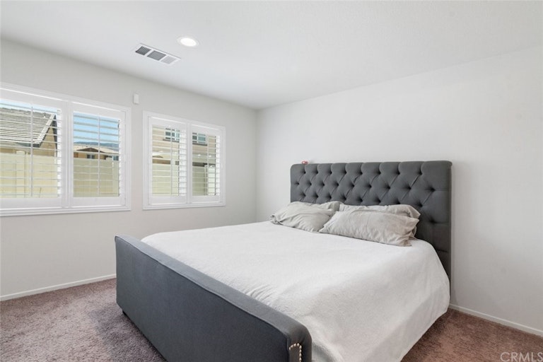 Photo 16 of 40 - 29312 Abelia Ln, Lake Elsinore, CA 92530