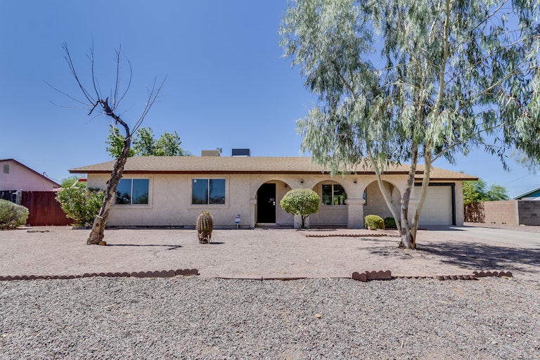 Photo 1 of 29 - 11539 E Crescent Ave, Mesa, AZ 85208
