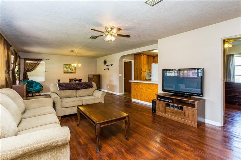 Photo 17 of 25 - 5056 Orange Ave, Winter Park, FL 32792