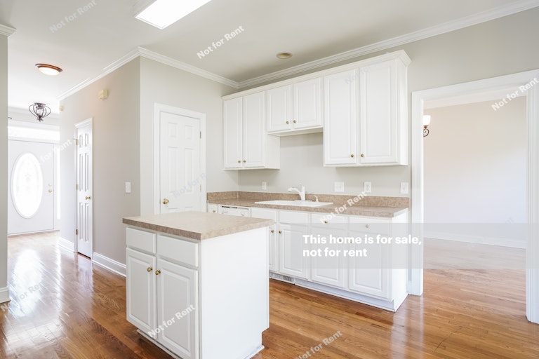 Photo 7 of 25 - 7845 Melcombe Way, Wake Forest, NC 27587