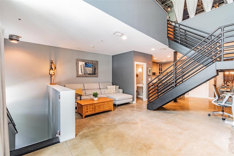 Photo 5 of 35 - 5008 S MacDill Ave #4, Tampa, FL 33611