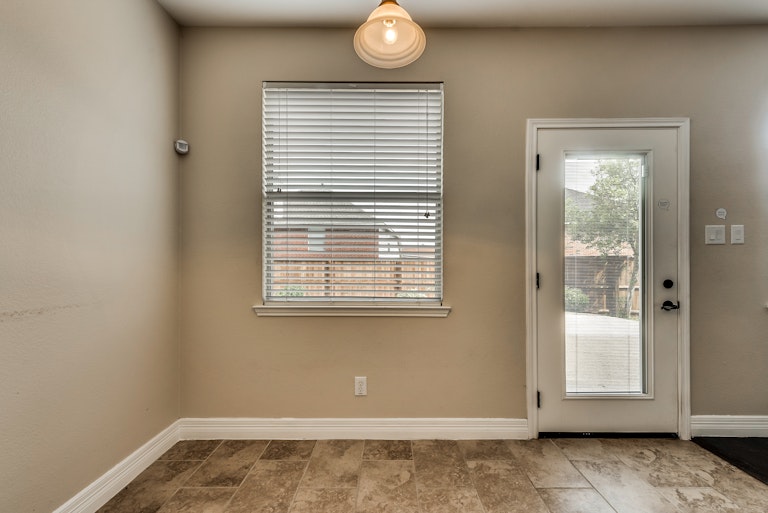 Photo 17 of 45 - 2204 Sheldon Dr, McKinney, TX 75072