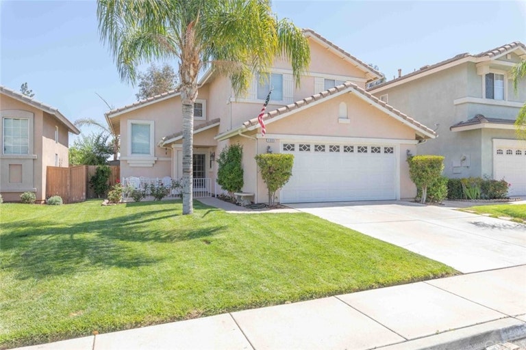 Photo 2 of 38 - 1335 Longwood Pines Ln, Corona, CA 92881