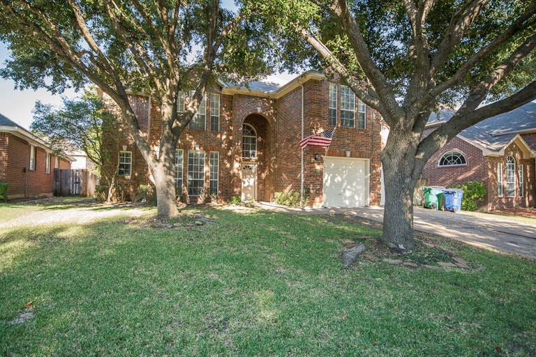Photo 1 of 44 - 2712 Summerwood Ct, McKinney, TX 75072