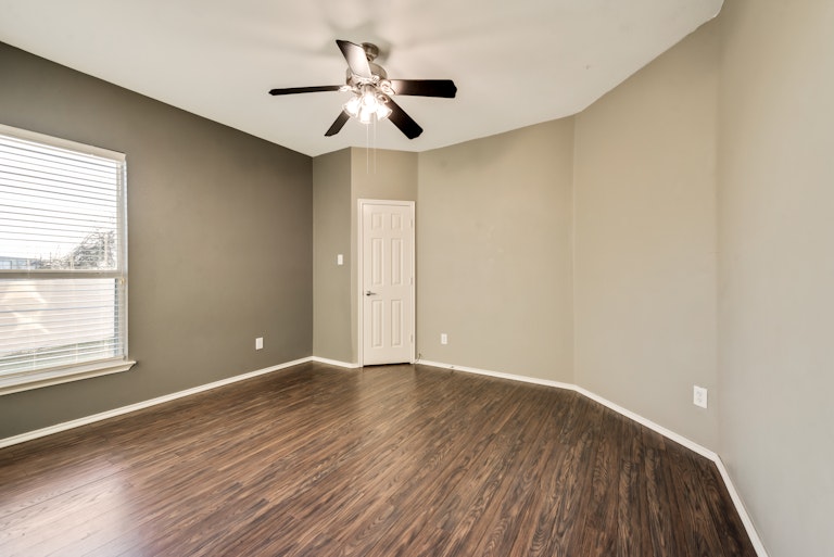 Photo 20 of 24 - 1641 Mary Ln, Aubrey, TX 76227
