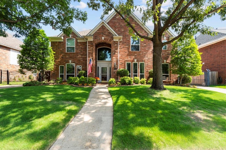 Photo 1 of 40 - 419 Deer Run, Keller, TX 76248