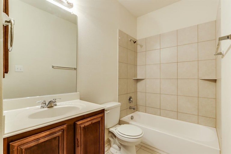 Photo 27 of 40 - 12229 Candle Island Dr, Frisco, TX 75036