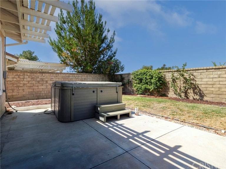 Photo 23 of 28 - 27237 Blakely Pl, Valencia, CA 91354