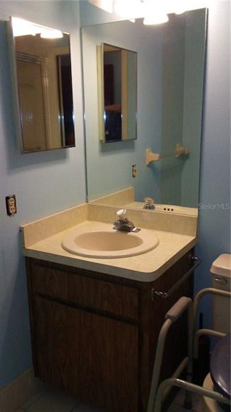 Photo 15 of 18 - 8615 Zane Ln, Port Richey, FL 34668