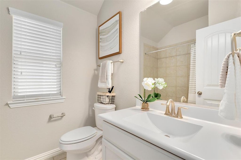 Photo 24 of 34 - 11416 Sadie St, Frisco, TX 75036