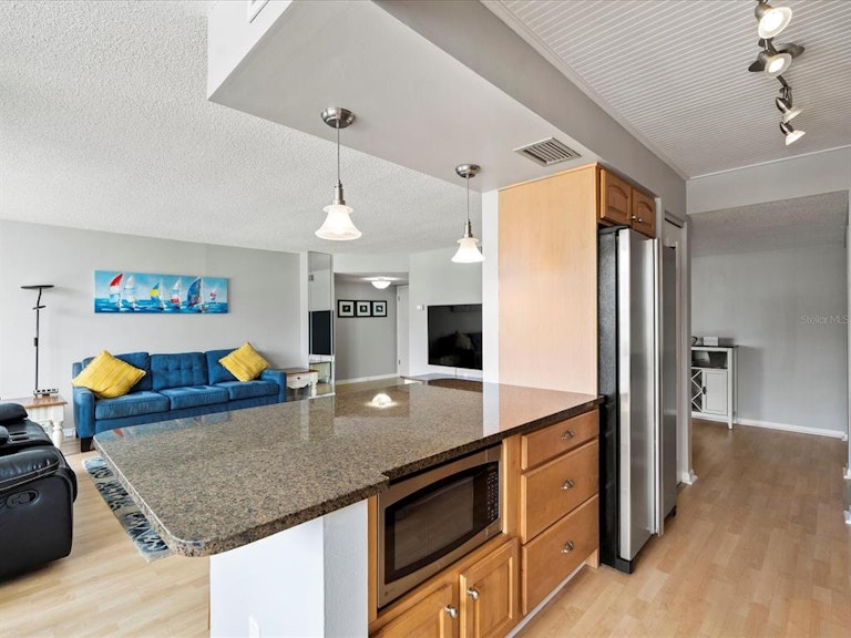 Photo 18 of 60 - 660 Island Way #502, Clearwater Beach, FL 33767