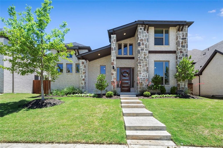 Photo 1 of 40 - 8436 Chapote Rd, Frisco, TX 75035