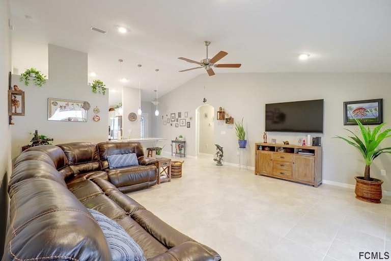 Photo 7 of 40 - 39 Rickenbacker Dr, Palm Coast, FL 32164