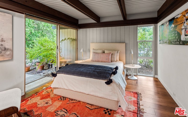 Photo 23 of 42 - 1030 Rivas Canyon Rd, Pacific Palisades, CA 90272