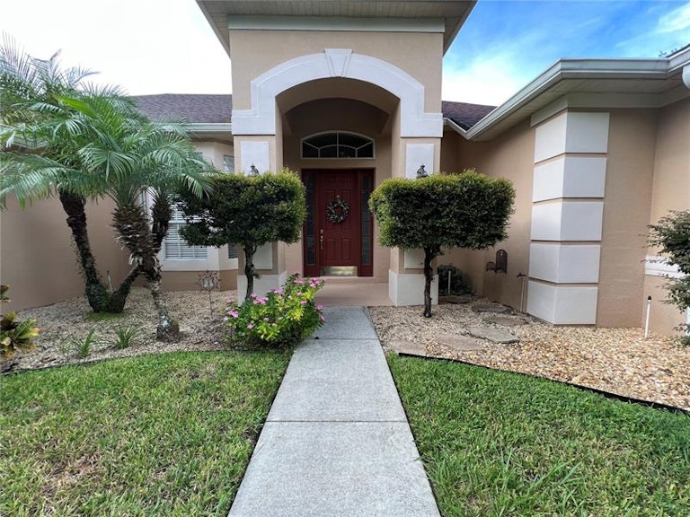 Photo 2 of 25 - 133 Costa Loop, Auburndale, FL 33823