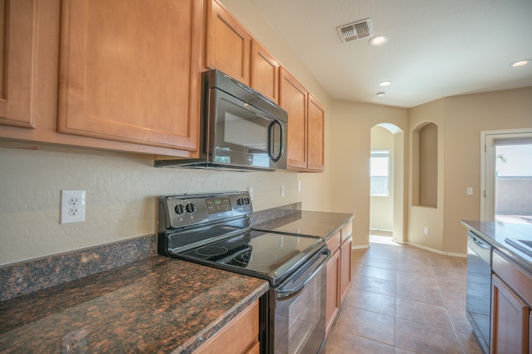 Photo 7 of 39 - 6134 S 258th Dr, Buckeye, AZ 85326
