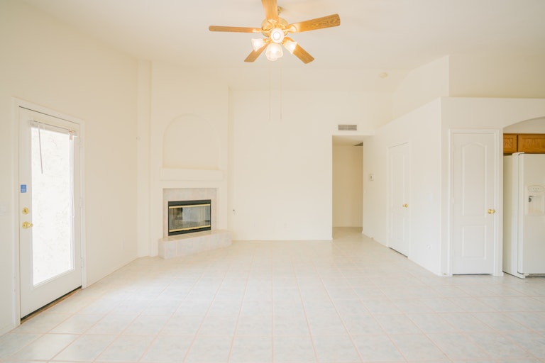 Photo 8 of 24 - 9821 W Tonopah Dr, Peoria, AZ 85382