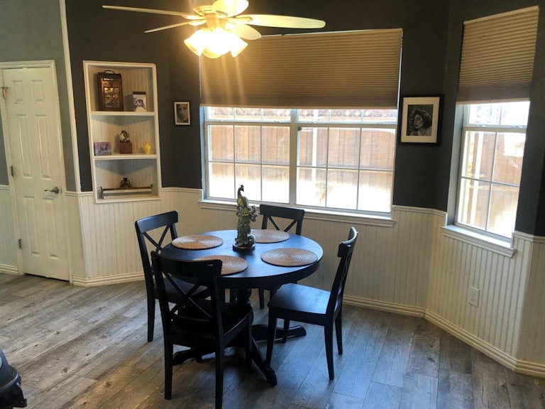 Photo 7 of 30 - 7513 Silverthorn Dr, Rowlett, TX 75089
