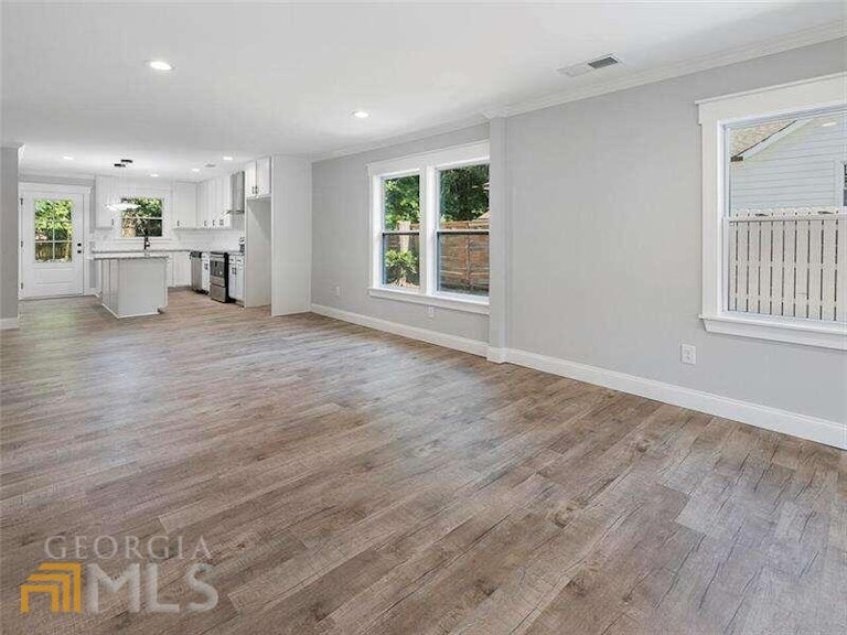 Photo 13 of 39 - 1938 Alexander St SE, Smyrna, GA 30080
