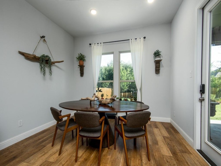 Photo 9 of 29 - 1213 Spotted Dove Dr, Little Elm, TX 75068