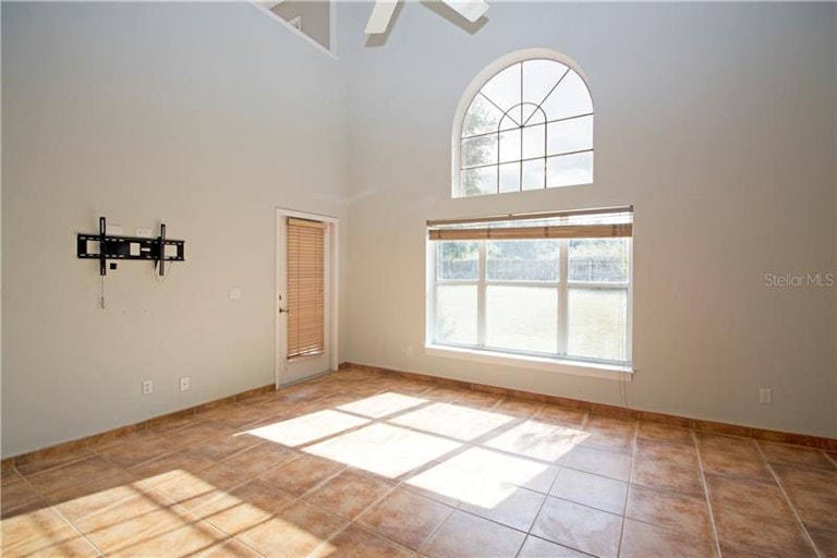 Photo 9 of 22 - 638 Darkwood Ave, Ocoee, FL 34761