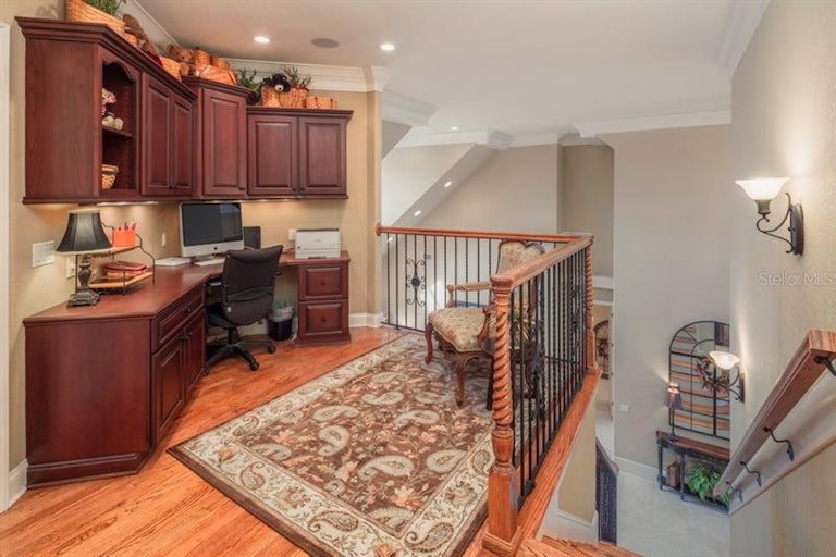 Photo 17 of 25 - 605 Whisper Woods Dr, Lakeland, FL 33813