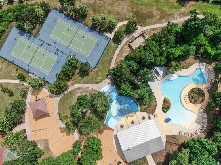 Photo 45 of 47 - 27390 Pendleton Trace Dr, Spring, TX 77386