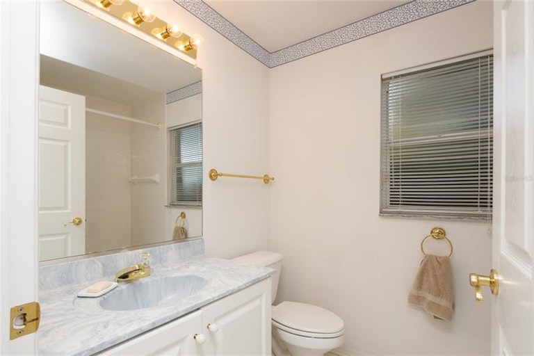 Photo 12 of 29 - 2762 Golf Lake Dr, Plant City, FL 33566