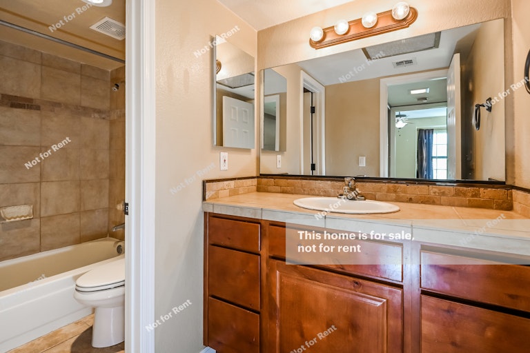 Photo 4 of 24 - 6651 N Campbell Ave #262, Tucson, AZ 85718
