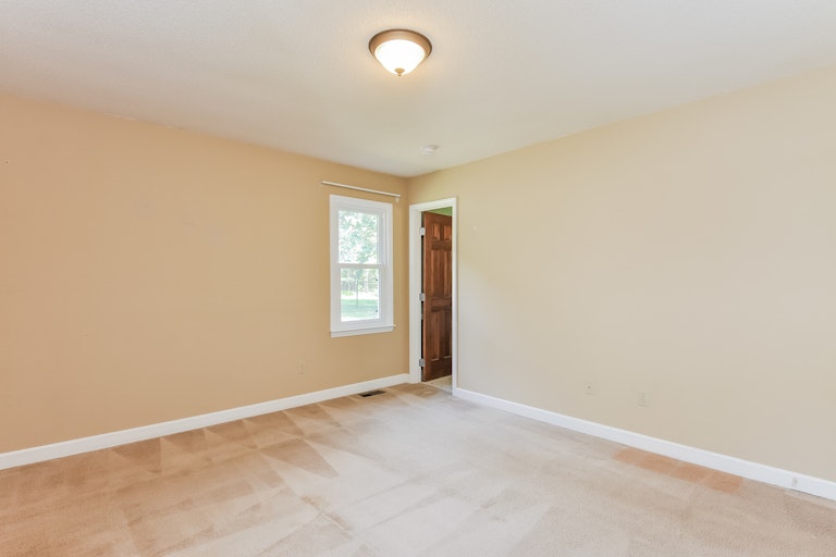 Photo 15 of 25 - 4709 Plum Blossum Dr, Knightdale, NC 27545