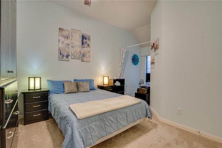 Photo 23 of 33 - 2445 Marble Canyon Dr, Little Elm, TX 75068