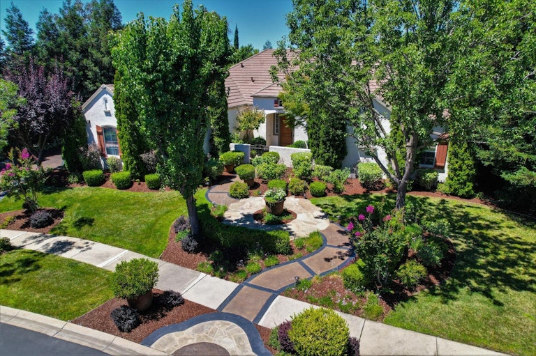Photo 5 of 70 - 8910 Belford Ct, Roseville, CA 95747