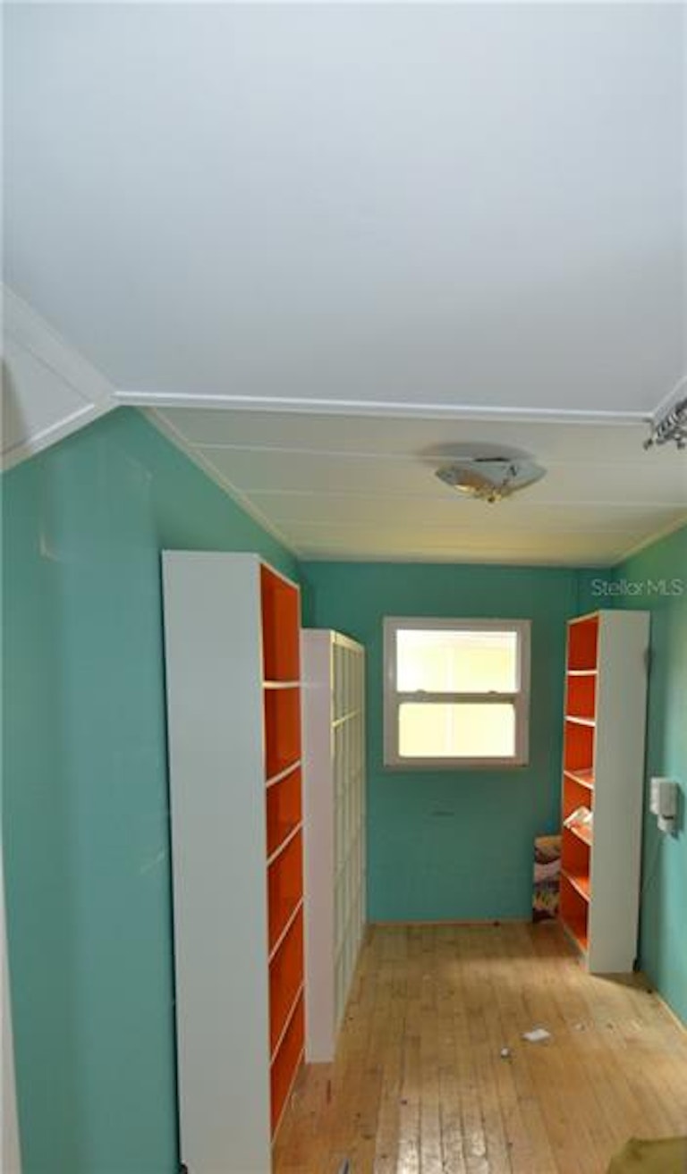 Photo 11 of 15 - 936 Dawn St, Venice, FL 34285
