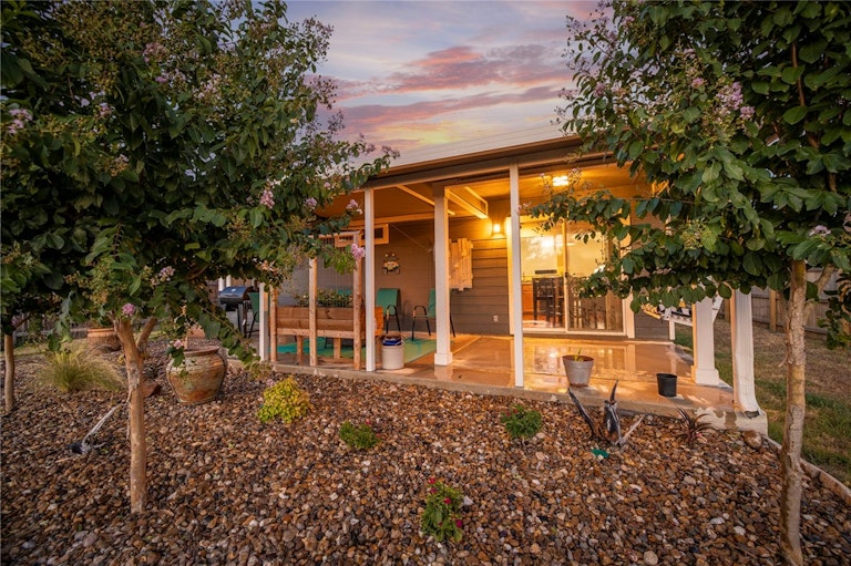 Photo 1 of 40 - 376 Solitaire Path, New Braunfels, TX 78130