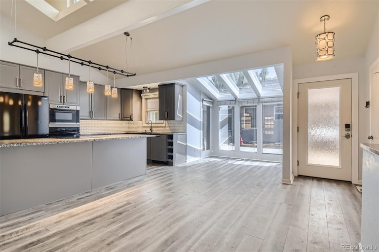 Photo 6 of 30 - 1992 S Cherry St, Denver, CO 80222