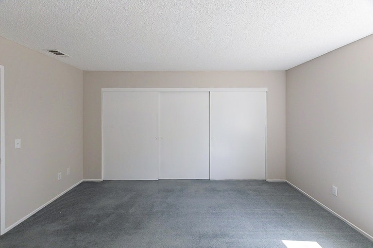 Photo 17 of 23 - 717 Walnut Dr, Lake Elsinore, CA 92530