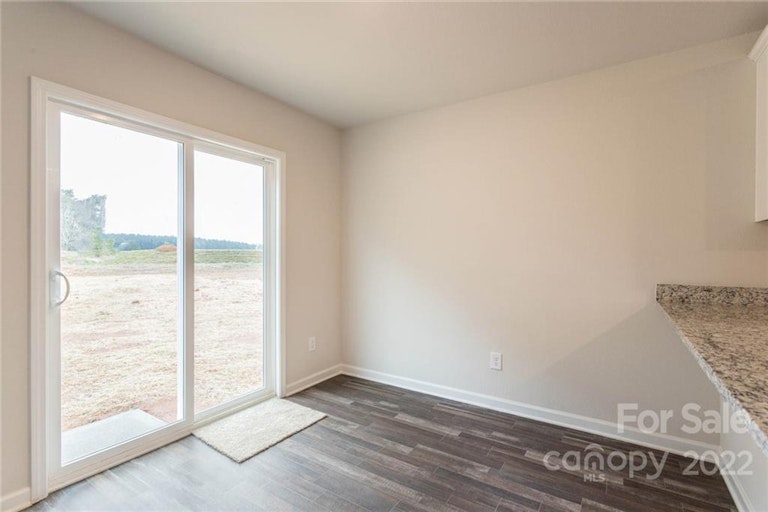 Photo 6 of 19 - 9401 Creedmore Hills Dr, Charlotte, NC 28214