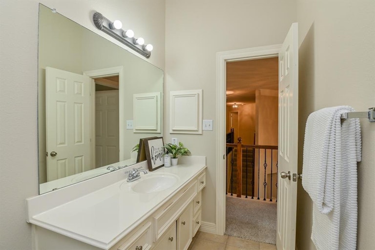 Photo 32 of 45 - 2606 Cottage Creek Ct, Pearland, TX 77584