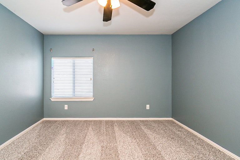 Photo 24 of 27 - 425 Creekside Dr, Anna, TX 75409