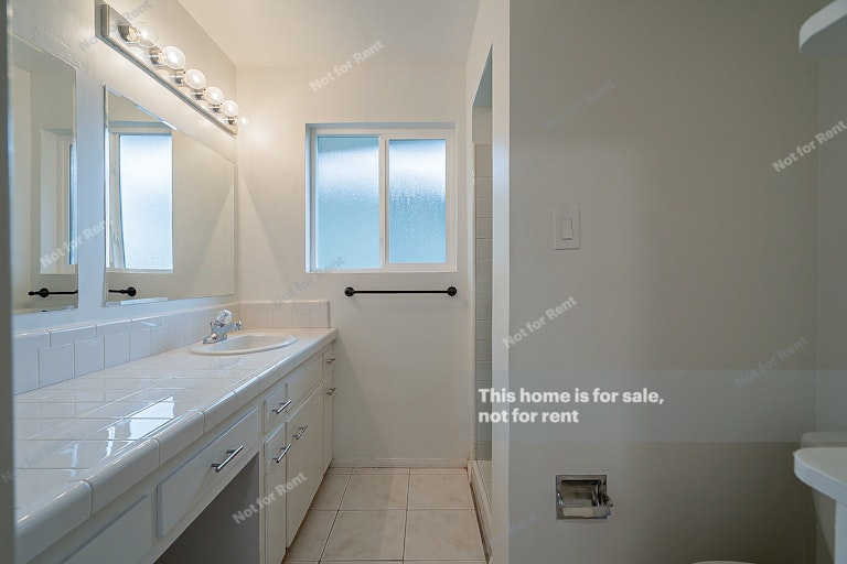 Photo 12 of 20 - 412 W Maryland Ave, Phoenix, AZ 85013