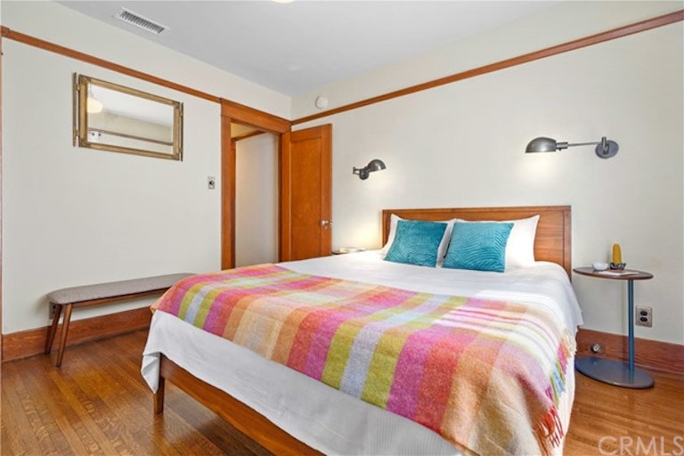 Photo 16 of 42 - 526 E 8th St, Long Beach, CA 90813