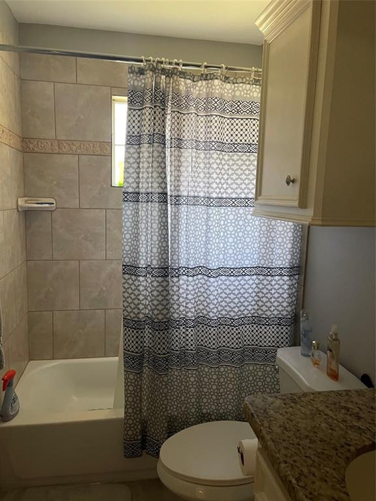 Photo 14 of 16 - 3688 White Oak Dr, Conroe, TX 77301
