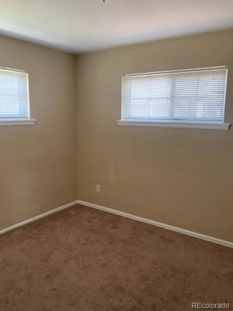 Photo 4 of 23 - 9261 Fir Dr, Thornton, CO 80229