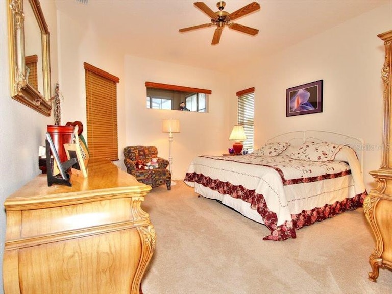 Photo 12 of 25 - 5561 Squires Dr, Leesburg, FL 34748