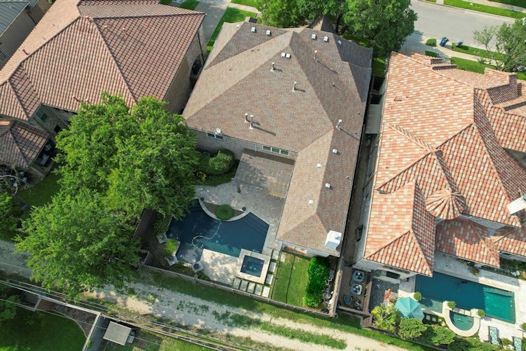 Photo 40 of 40 - 6624 Sondra Dr, Dallas, TX 75214