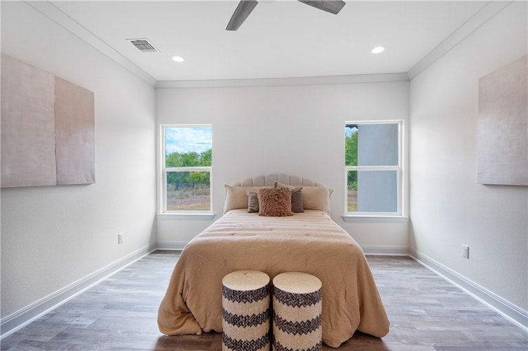 Photo 14 of 29 - 153 Kawainui Ln, Bastrop, TX 78602