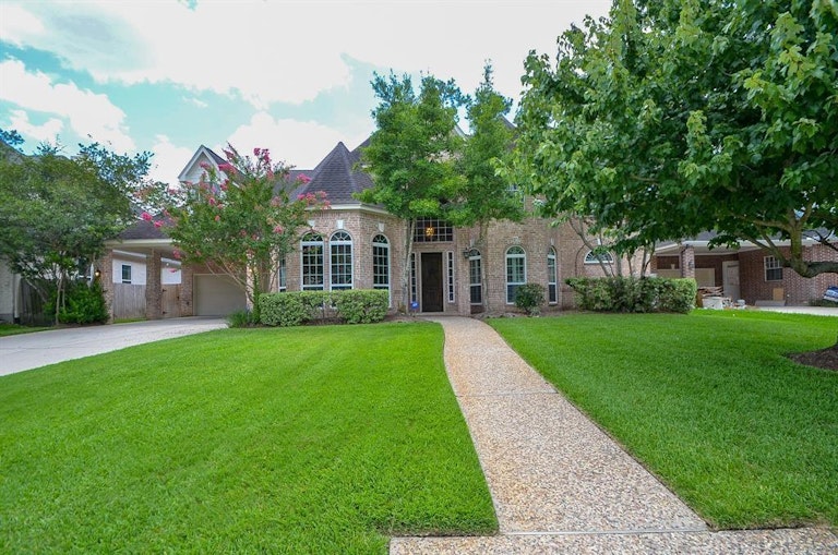 Photo 2 of 34 - 16307 Perry Pass Ct, Spring, TX 77379