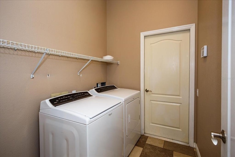 Photo 20 of 26 - 5949 Charloma Dr, Lakeland, FL 33812